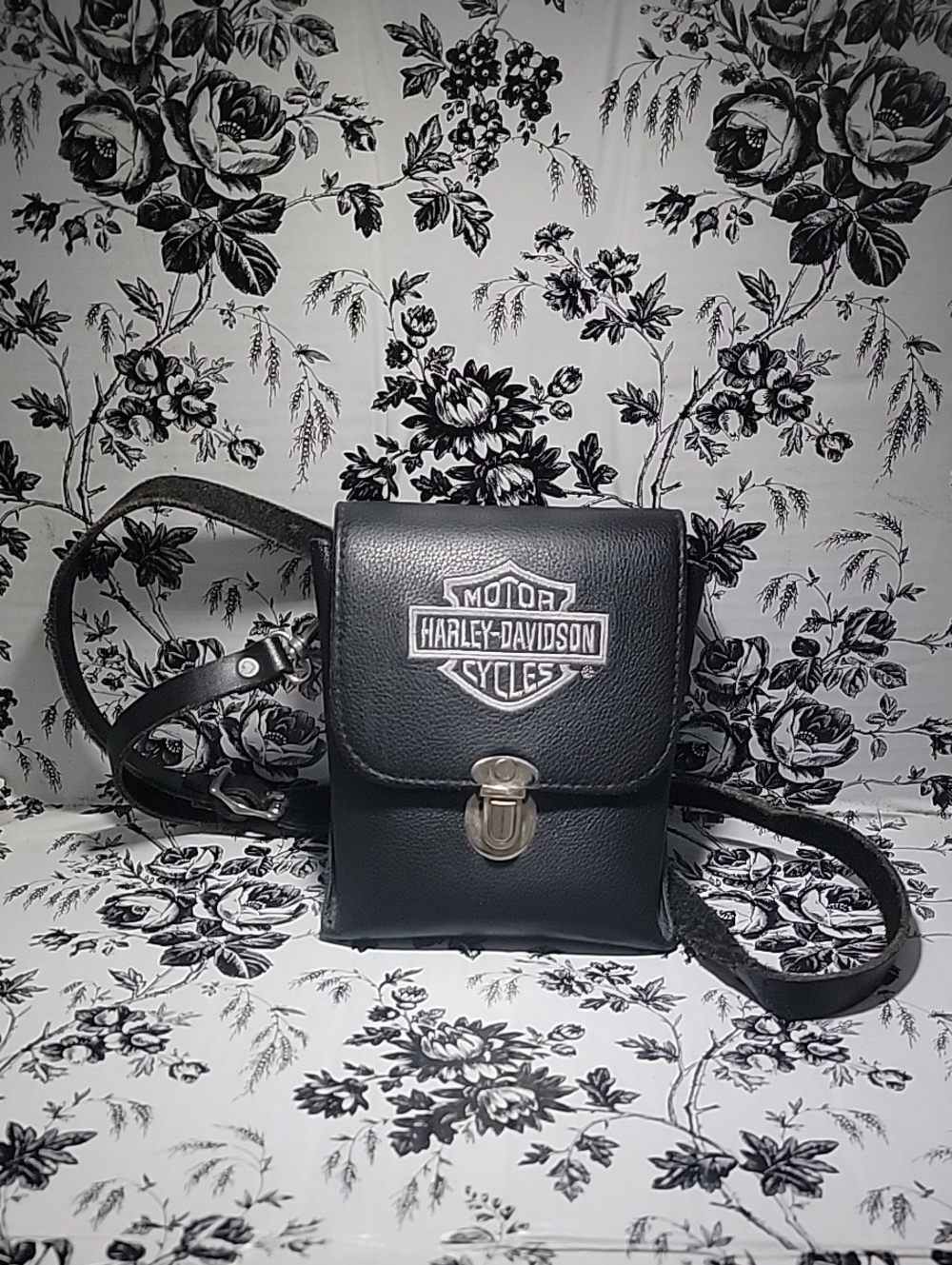 Harley-Davidson Black Leather Belt Bag with Silver Clasp